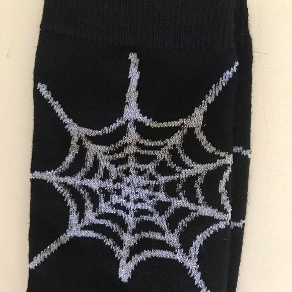 HALLOWEEN Crew Socks Spider Webs size 4-10 - Picture 4 of 5